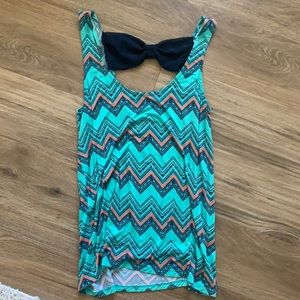 Chevron tank top with bow on back